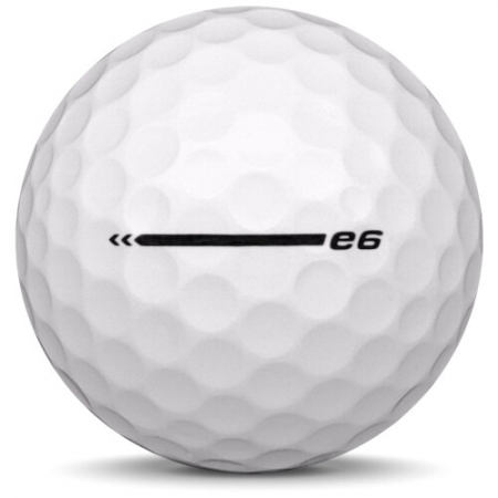 La bola de golf Bridgestone E6 En el modelo de año 2024.